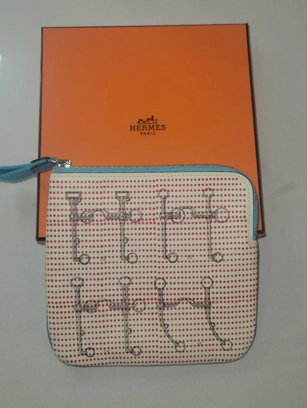 Hermès Authentic Carre Pouch